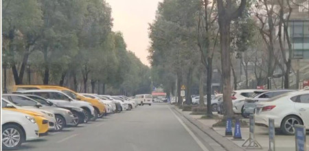大型園區(qū)內部道路車輛亂停放，AI視頻監(jiān)控能否解決