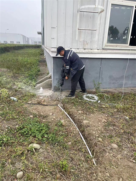 成都萬全電子做為專業(yè)的弱電工程公司,將持續(xù)提供專業(yè)的弱電監(jiān)控安裝技術(shù)服務(wù)。